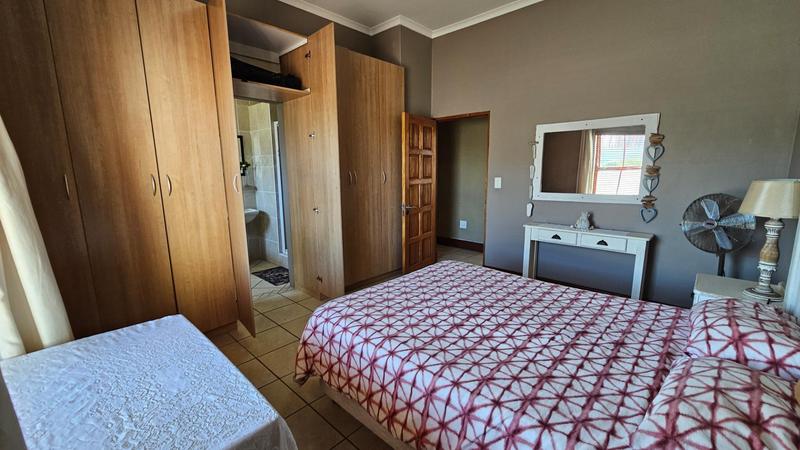 4 Bedroom Property for Sale in Dwarskersbos Western Cape